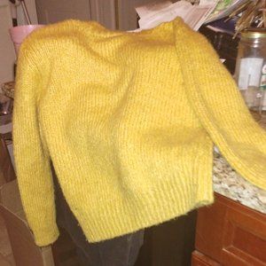 Mango suit marigold size M thick sweater